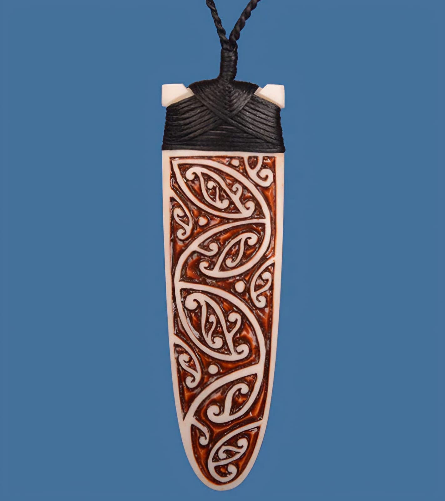 Kowhaiwhai Stained Toki Bone
