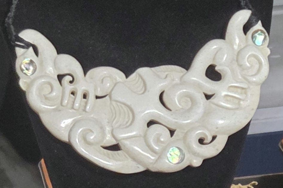 Double Manaia Whalebone