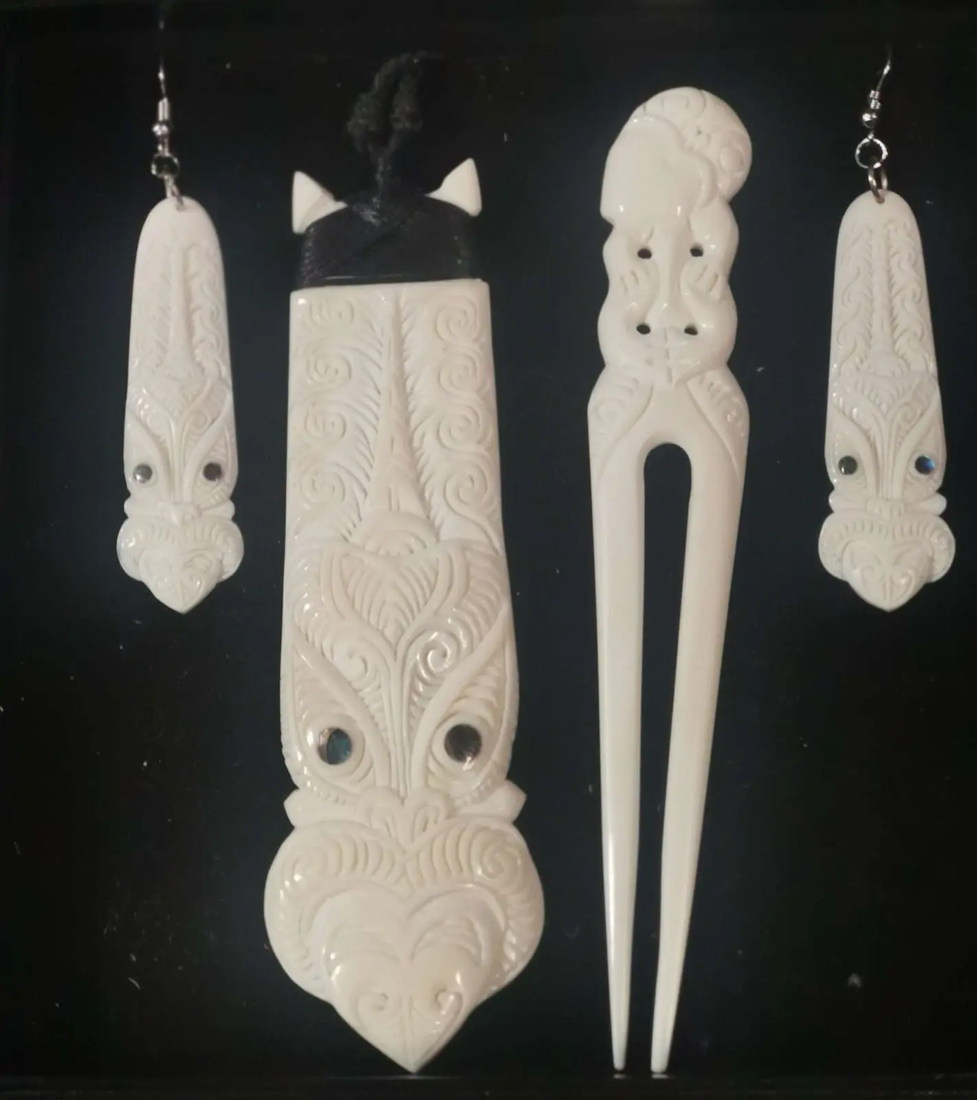 Bone Toki Set
