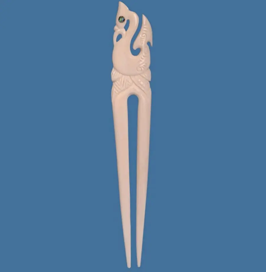 Bone Manaia Hook Heru